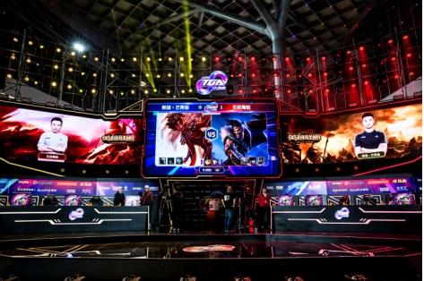 杯半决赛中 杯半决赛中