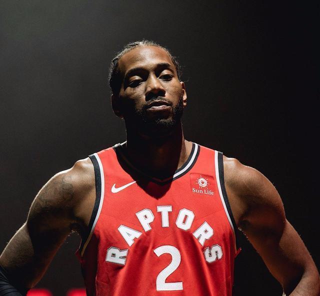 前场夺回球 前场夺回球